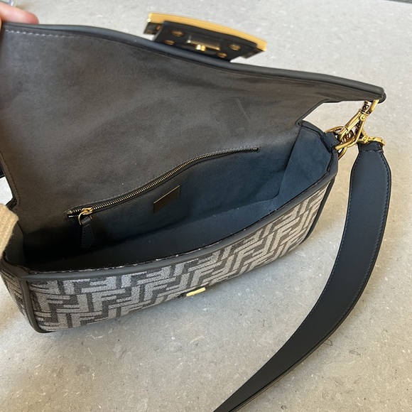 FENDI Baguette Gray Velour Gold Hardware Purse Shoulder Bag Cross Body - Picture 11 of 16